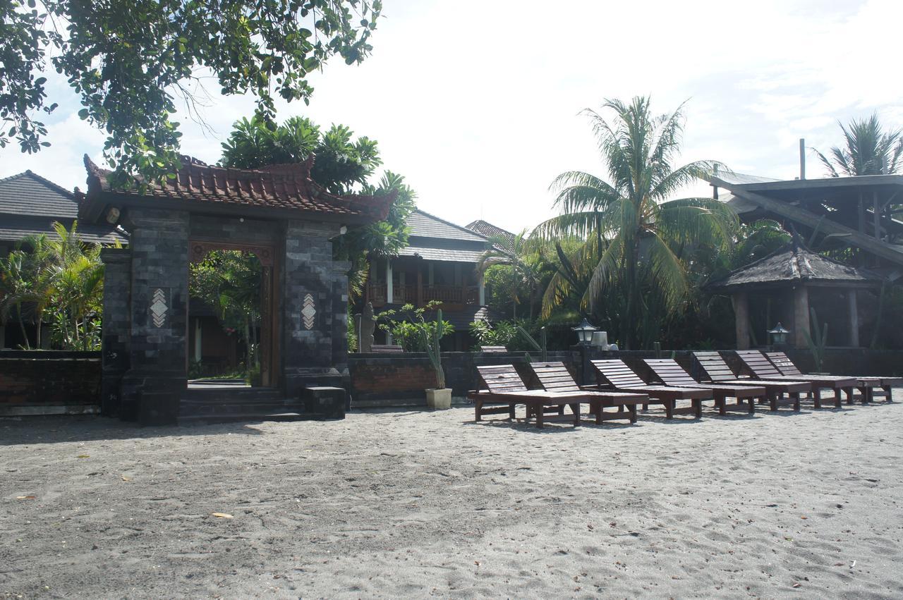 Batu Bolong Cottages Mangsit Bagian luar foto