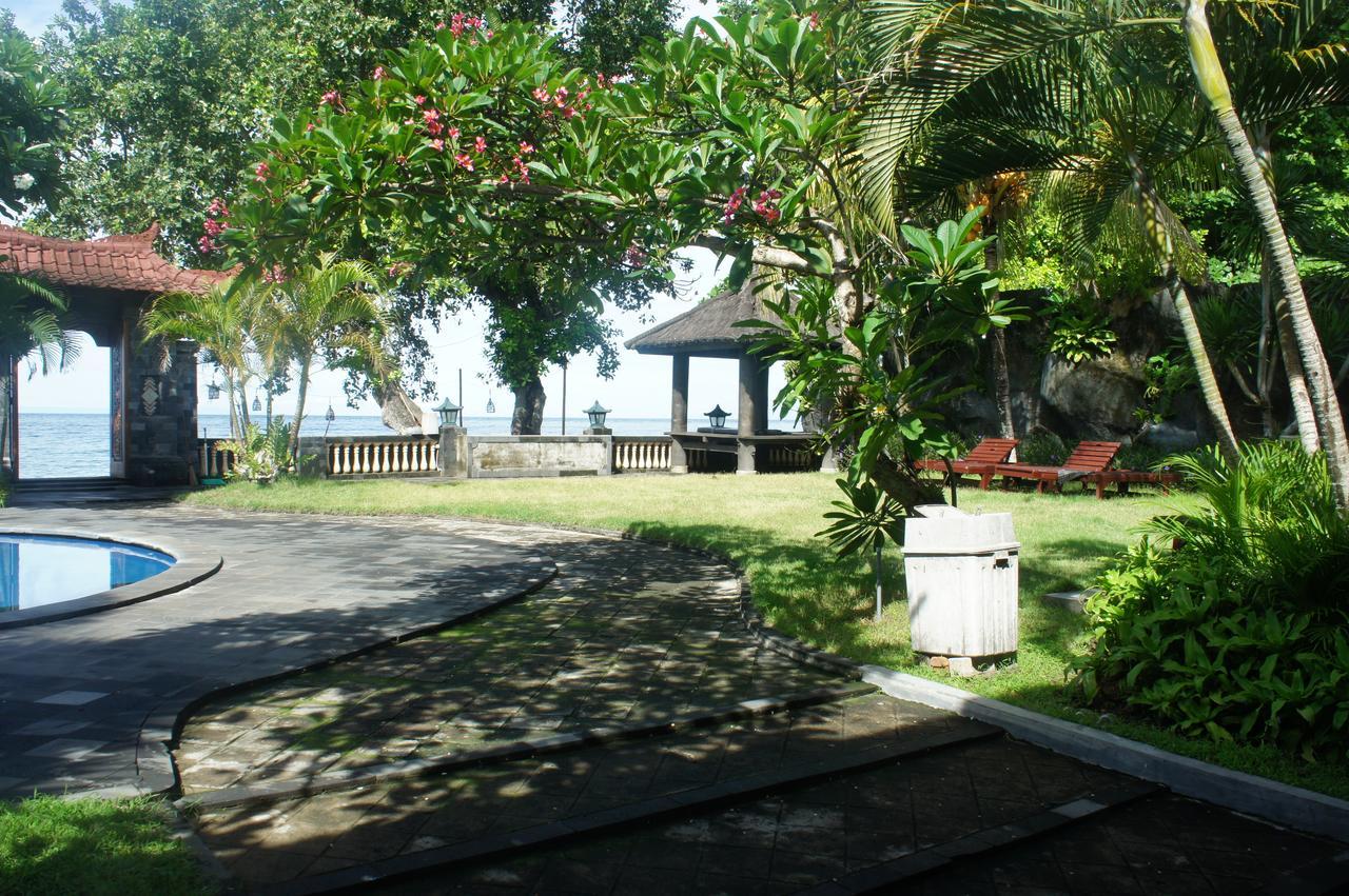 Batu Bolong Cottages Mangsit Bagian luar foto