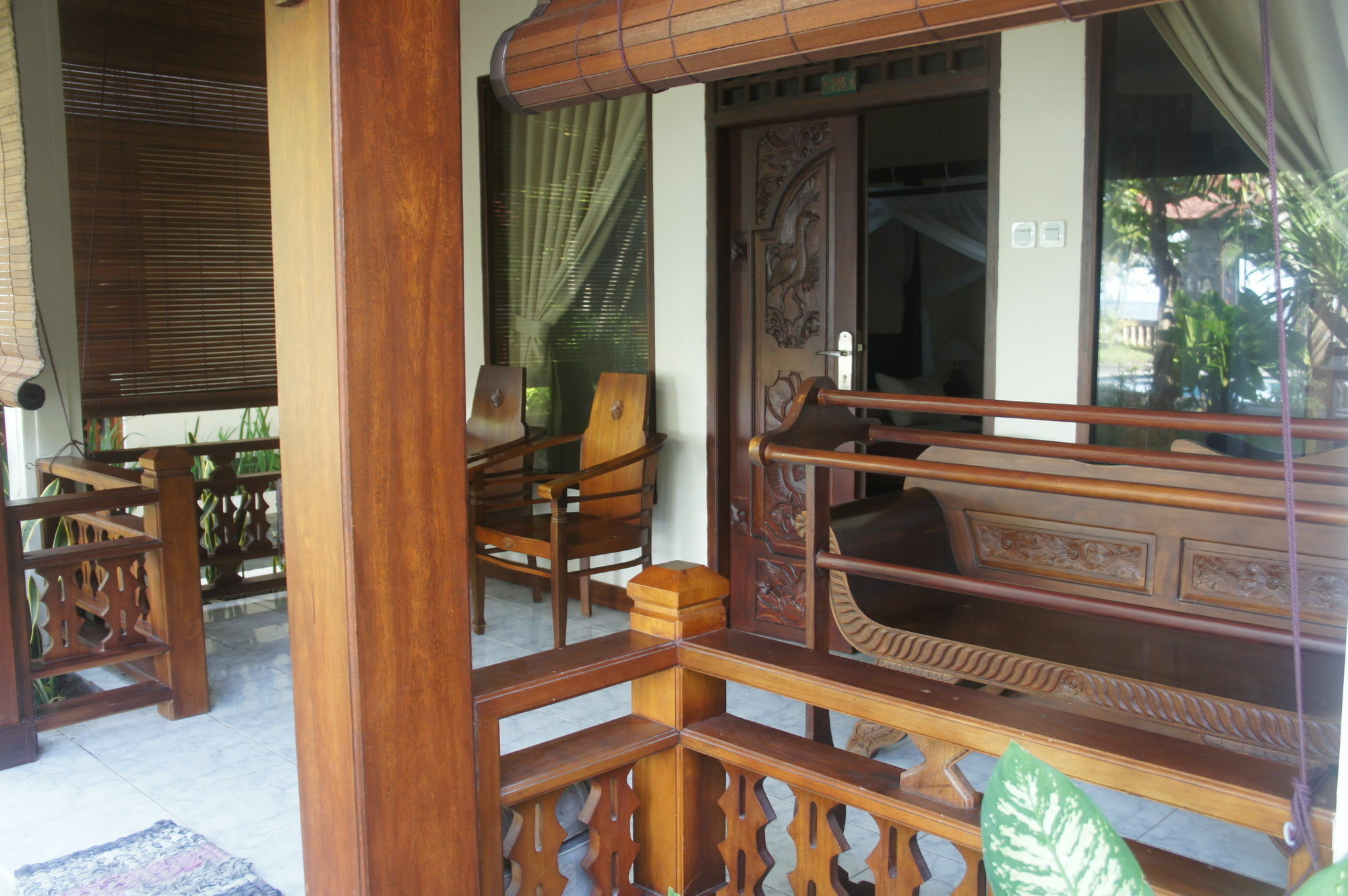 Batu Bolong Cottages Mangsit Bagian luar foto