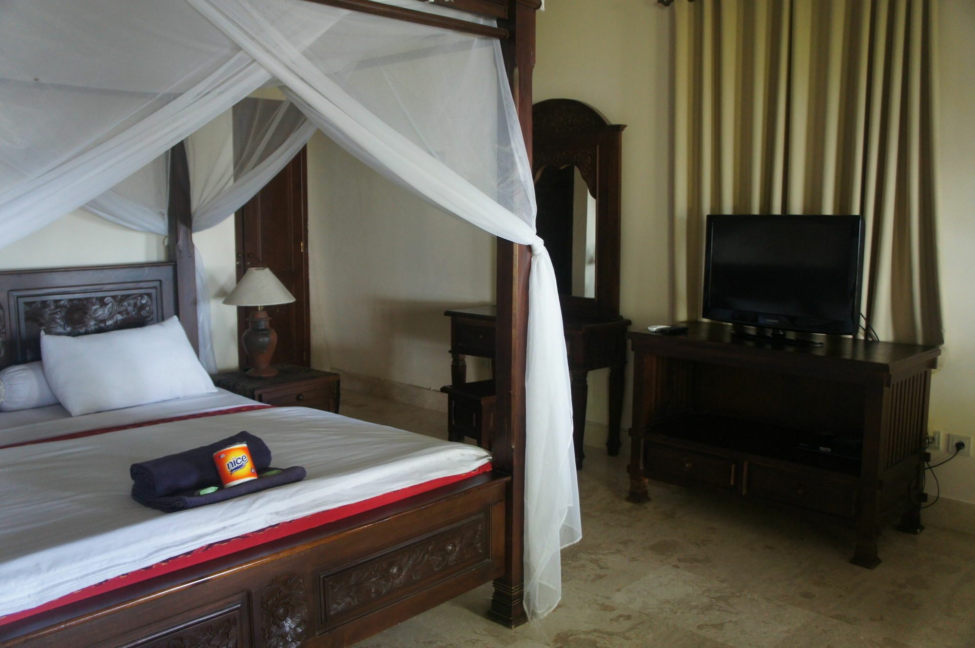 Batu Bolong Cottages Mangsit Bagian luar foto